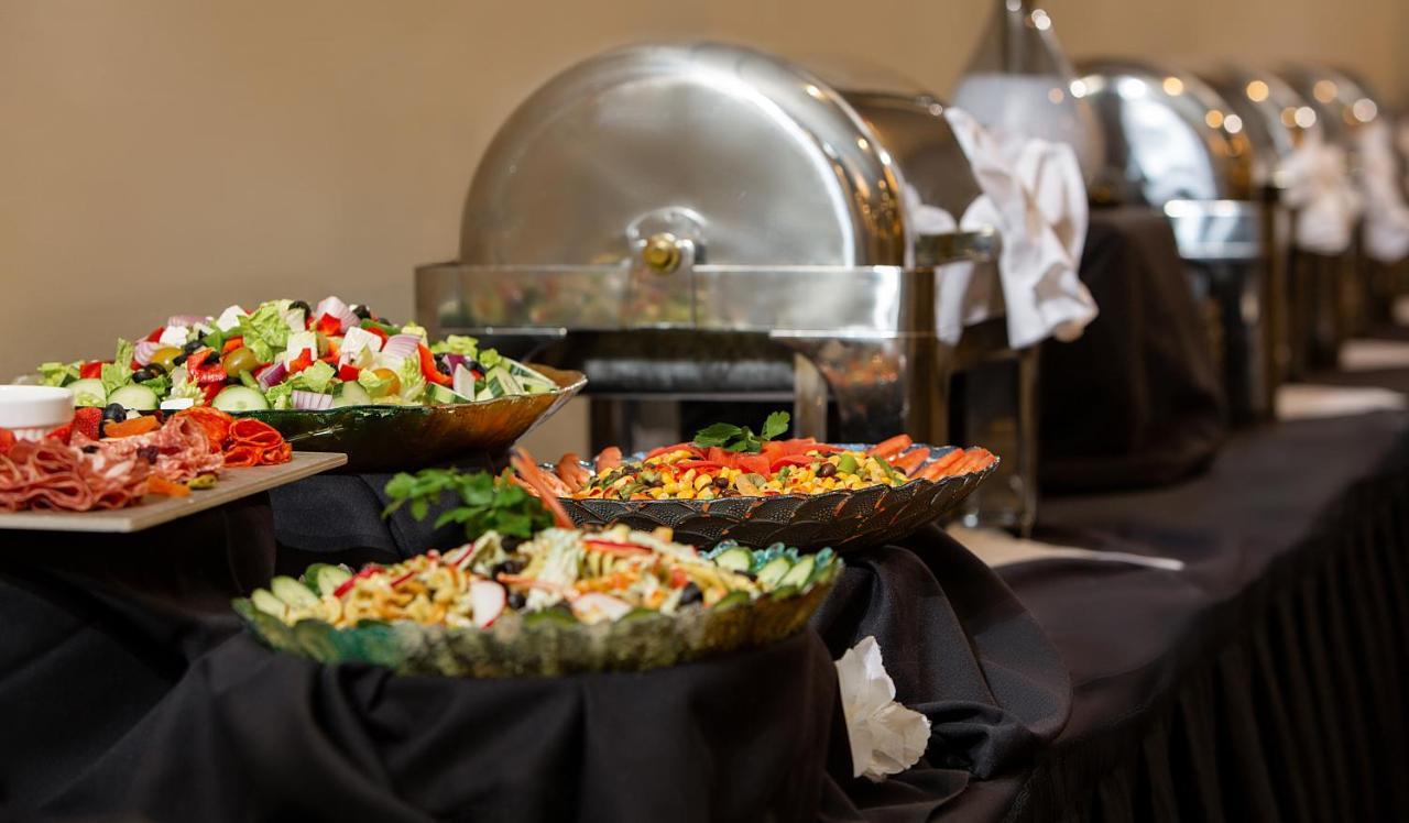 Pomeroy Hotel & Conference Centre Grande Prairie Ngoại thất bức ảnh