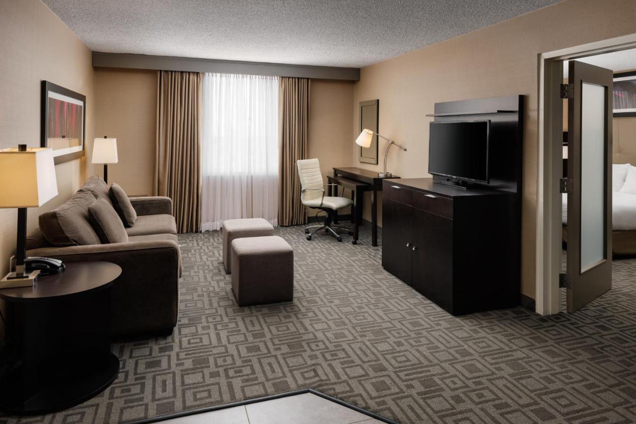 Pomeroy Hotel & Conference Centre Grande Prairie Ngoại thất bức ảnh