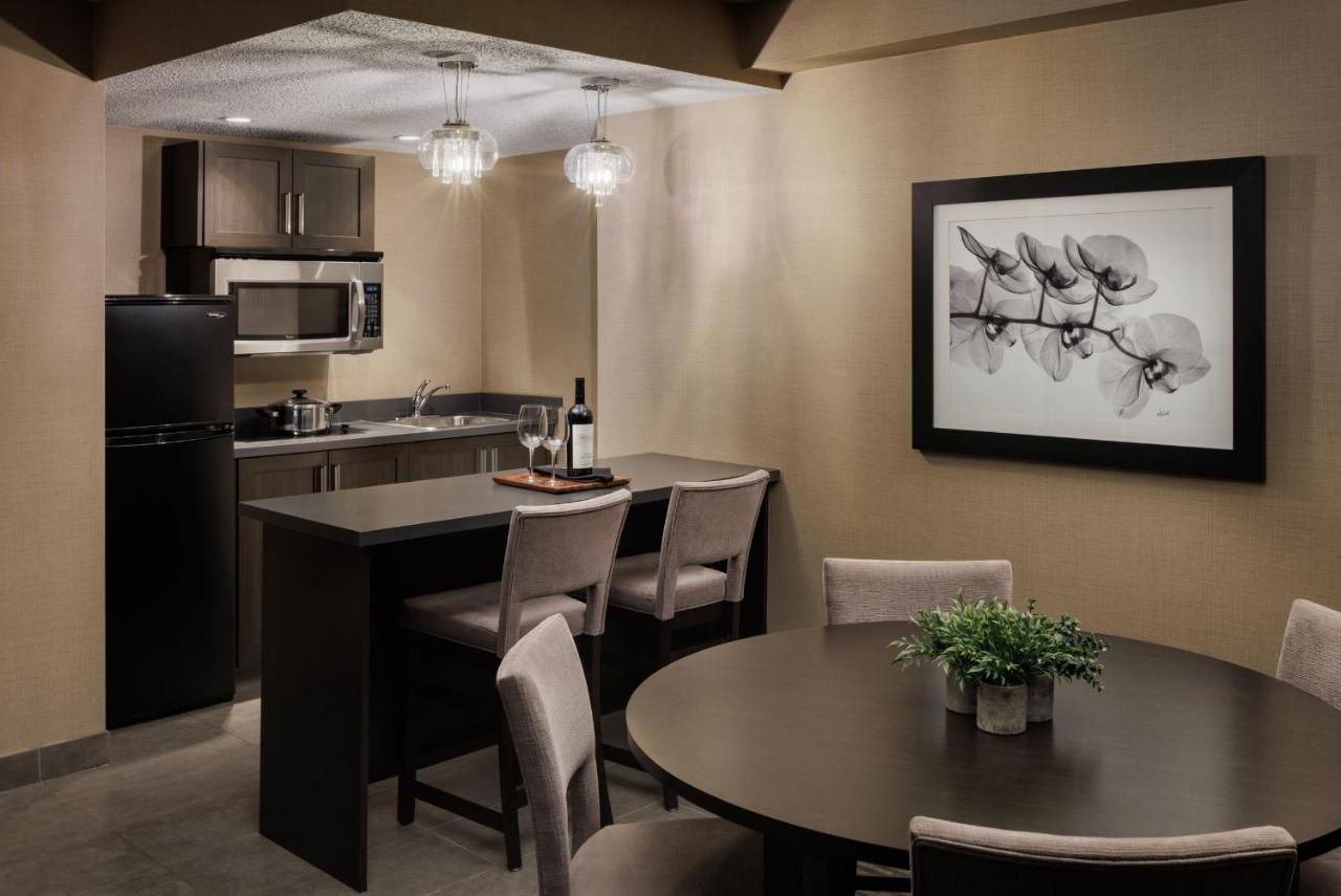 Pomeroy Hotel & Conference Centre Grande Prairie Ngoại thất bức ảnh
